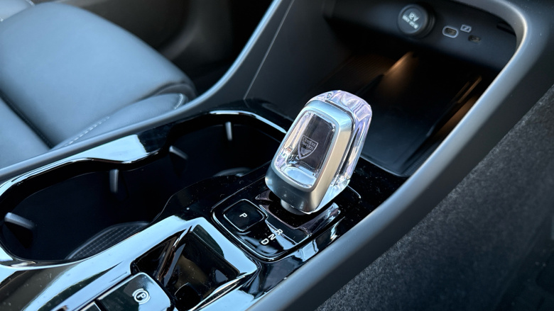 Volvo XC40 2.0 B4P Ultra Dark 5dr Auto Petrol Estate